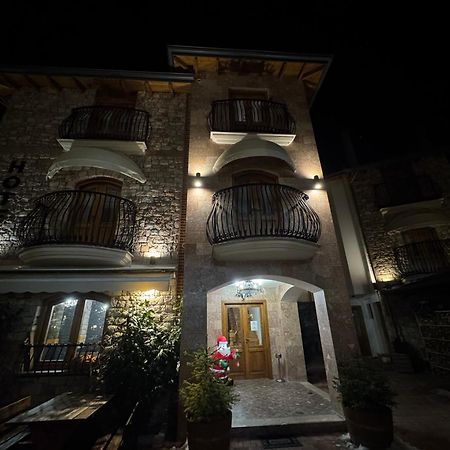 Hotel Ambassador Voskopojë エクステリア 写真